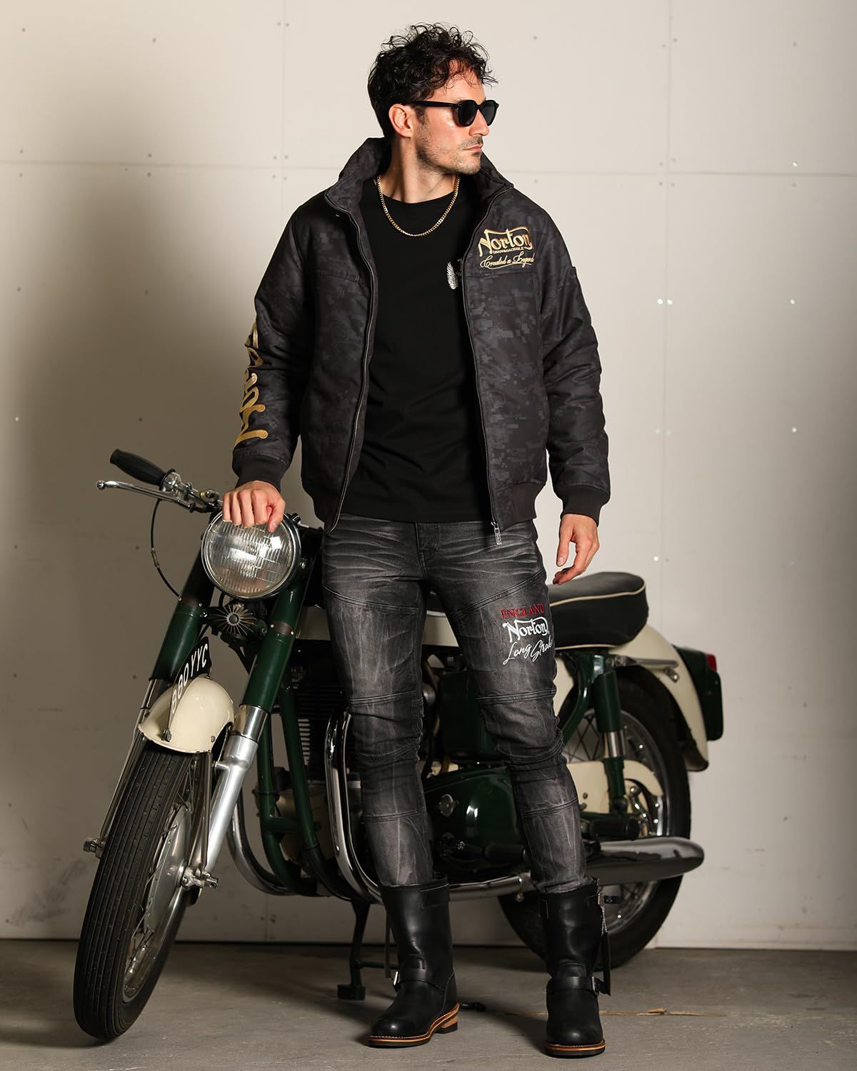 ボリュームネック