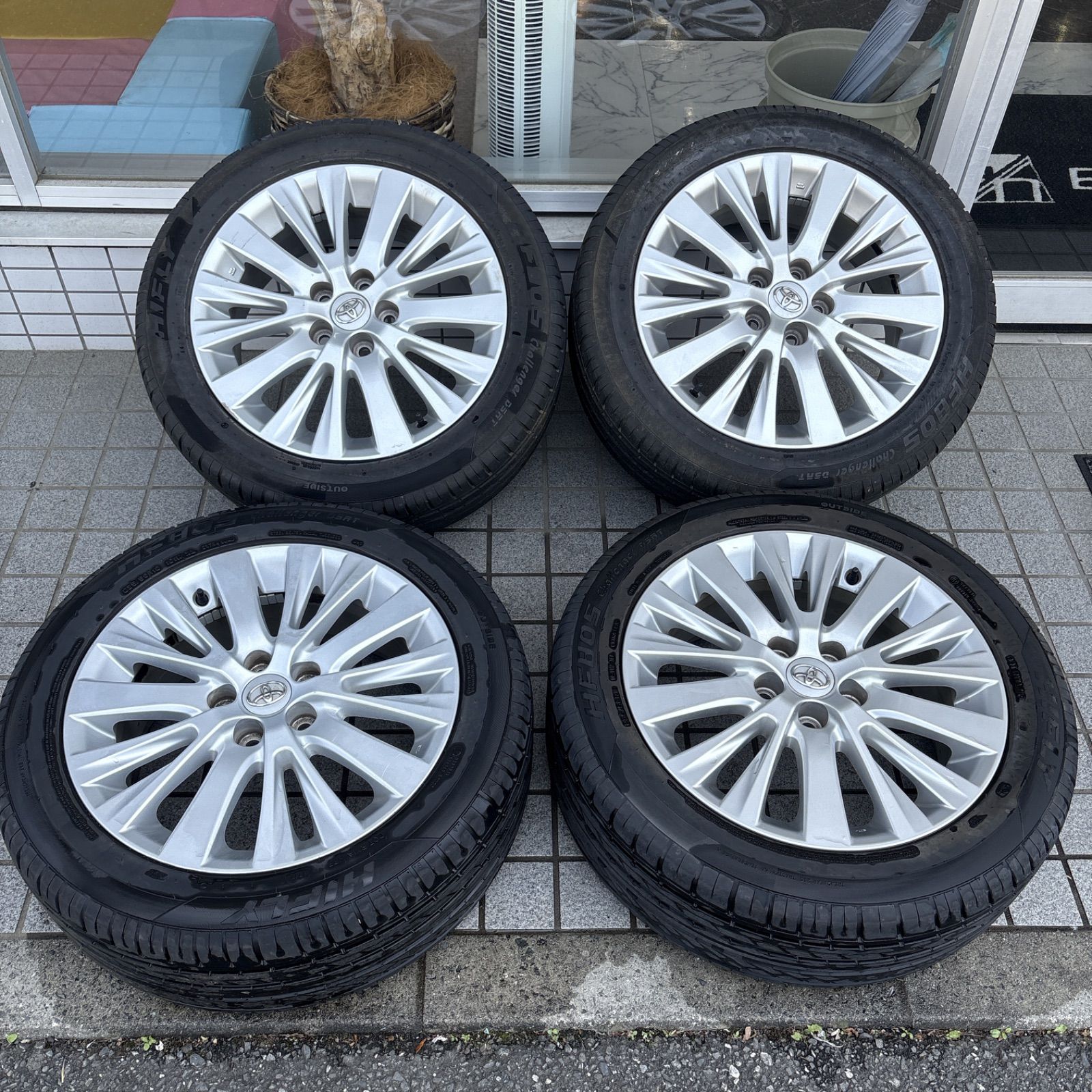 20系ヴェルファイア純正ホイールタイヤ付き