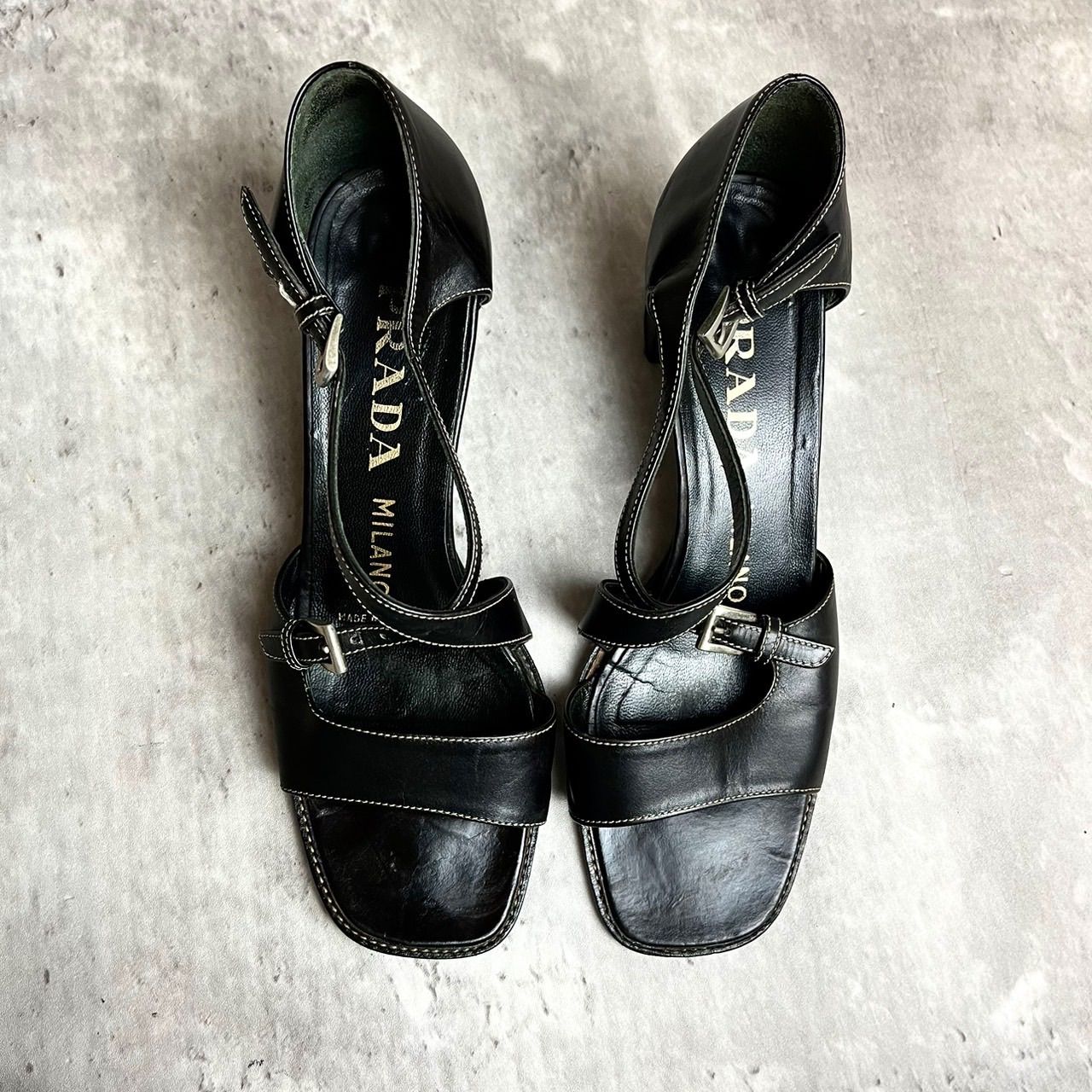 ✨良品✨ PRADA プラダ パンプス ハイヒール レザー 革 ブラック 黒色