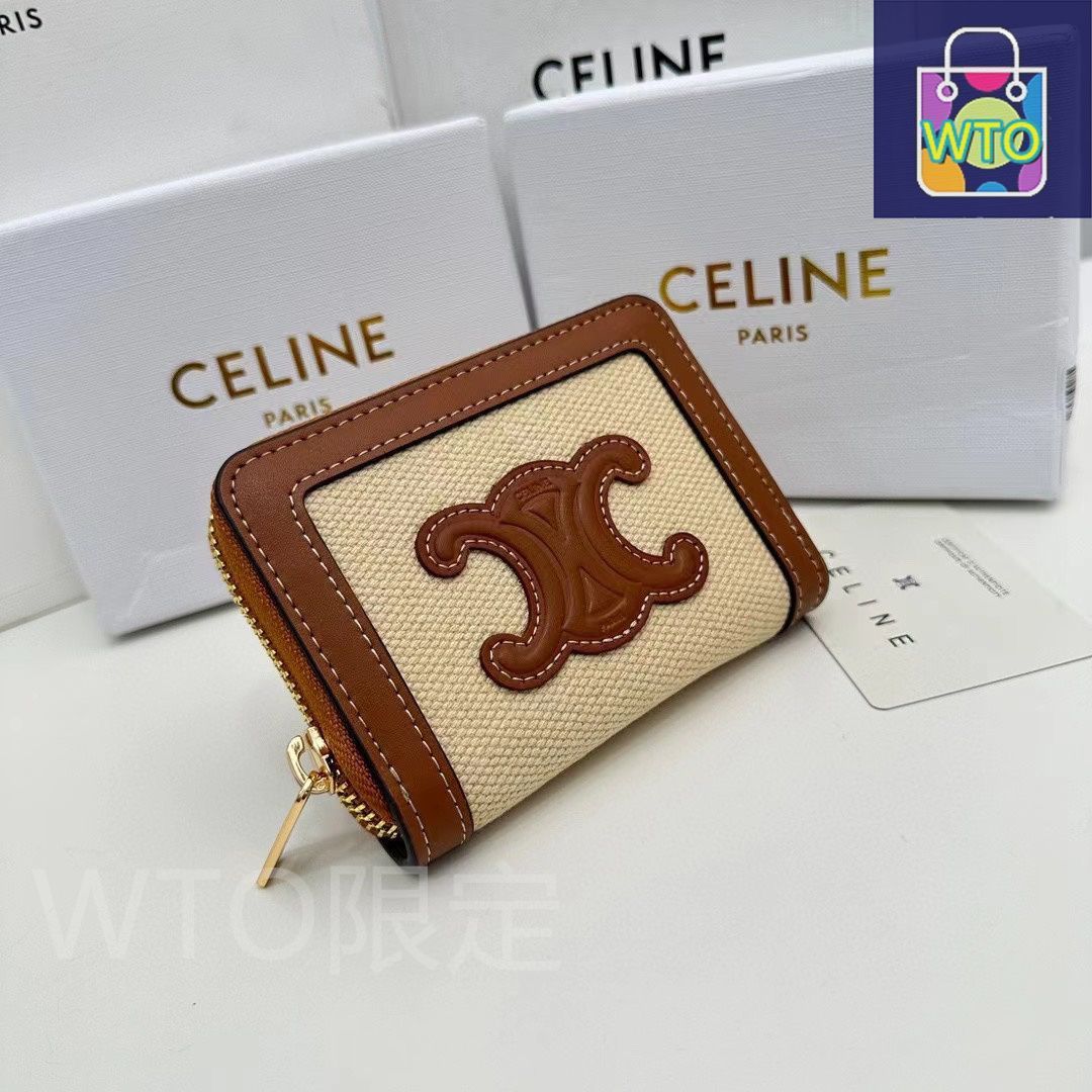 今日特価】Celine セリーヌ トリオンフ キュイル コンパクト