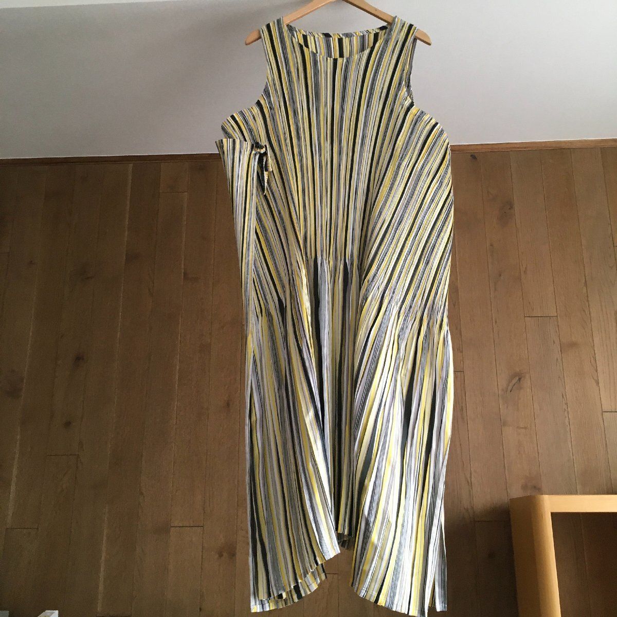 極美品 ISSEY MIYAKE イッセイミヤケ ワンピース2 【公式通販】