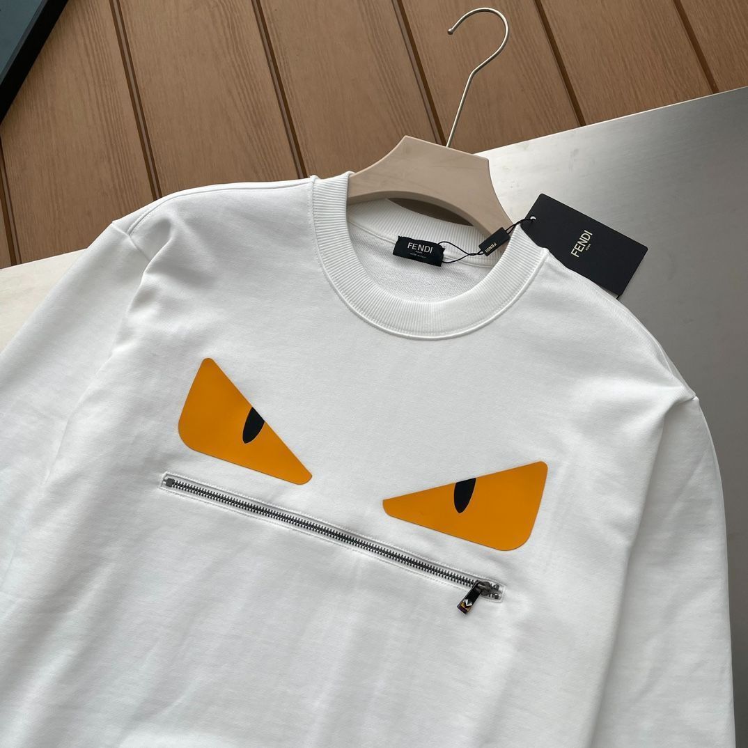 の新モデル 悪魔の目シリーズの純綿丸首セーター