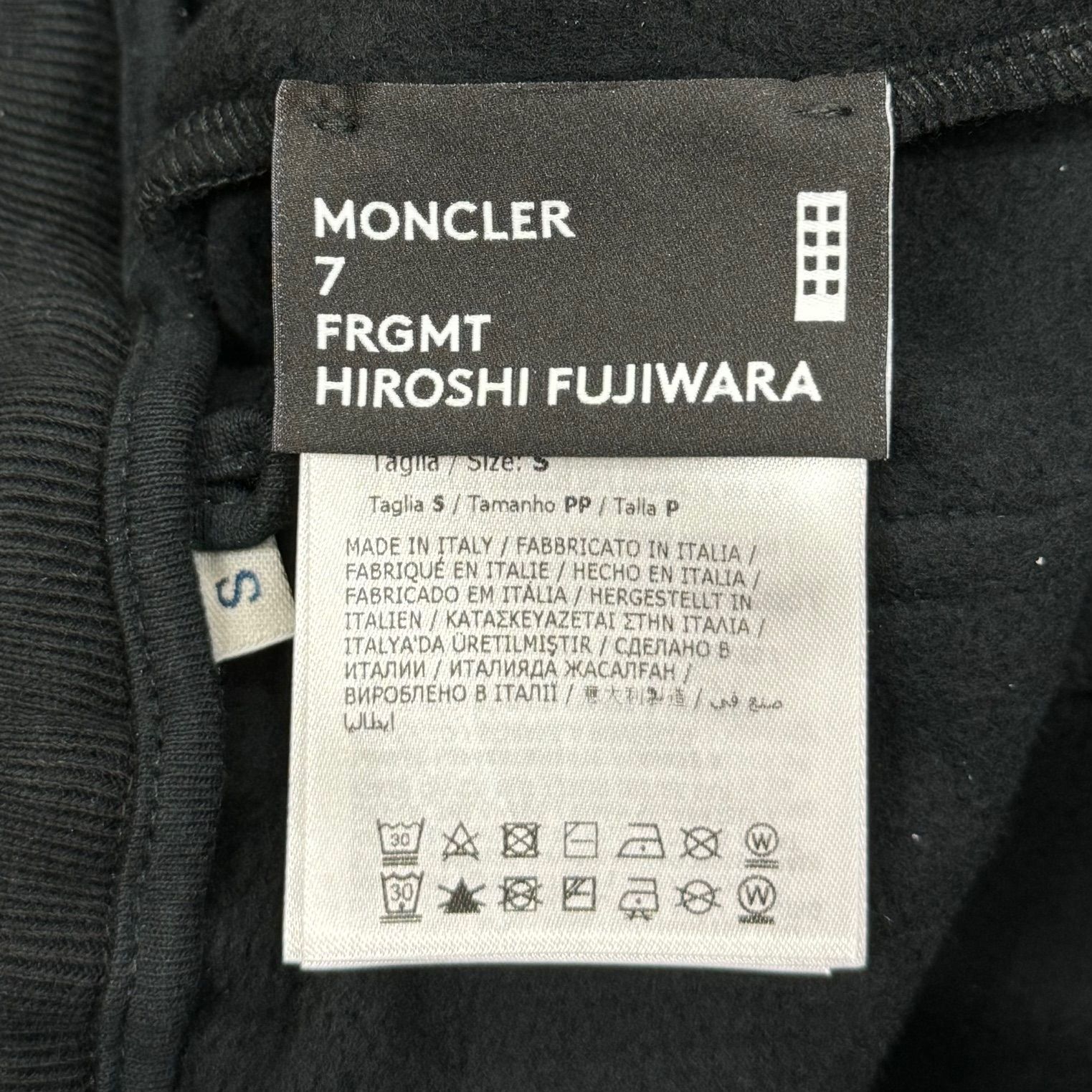 国内正規 MONCLER × FRAGMENT スウェットショーツ イージーショーツ ハーフパンツ モンクレール フラグメント コラボ  I209U8H00003 ブラック S 75676A5 - メルカリ