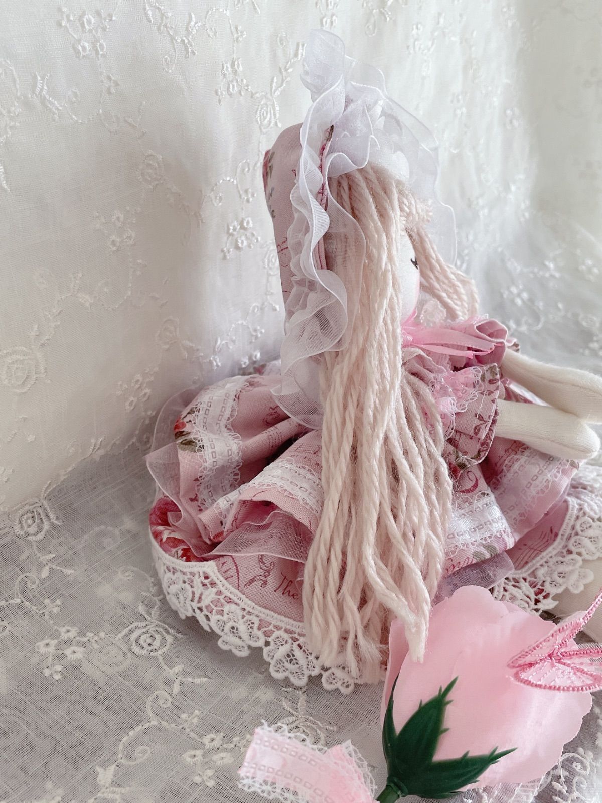 カントリードール♡ハンドメイド♡お人形♡くすみピンク薔薇♡ カントリードール 手作り人形 ロマンティックドール