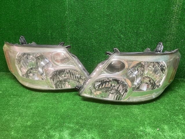 トヨタ　ANH　MNH　10/15　アルファード　前期　ヘッドライト左右　HID　58-2　2　レベ付き　バラスト付き　241218207