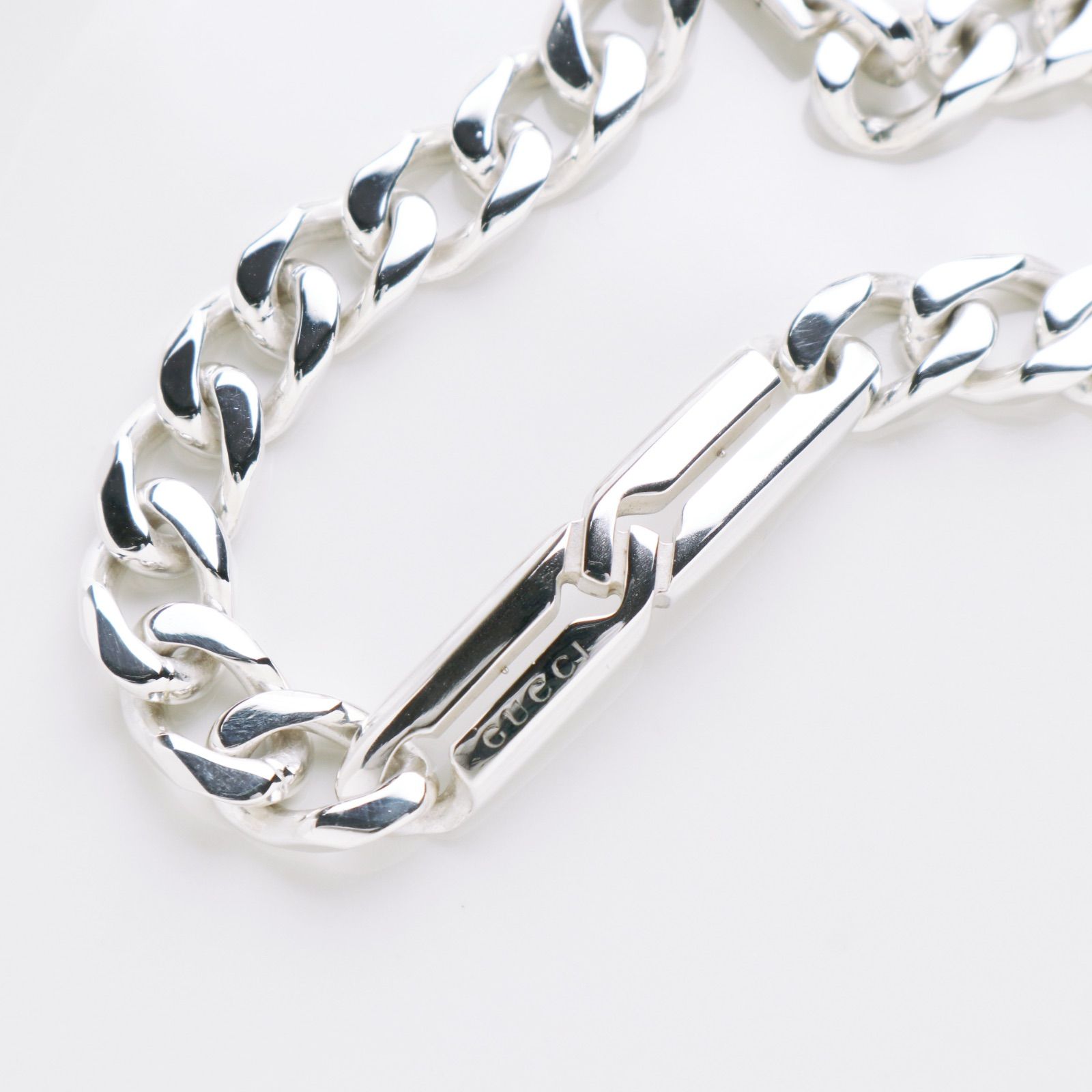 GUCCI グッチ インフィニティ ノット ブレスレット - c.2000s - メルカリ