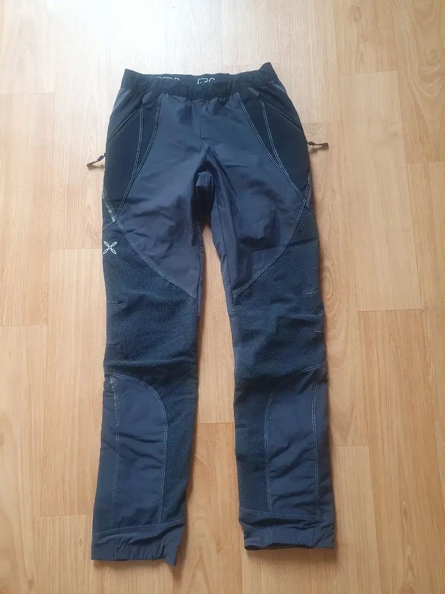 montura MONTURA モンチュラ パンツ xs