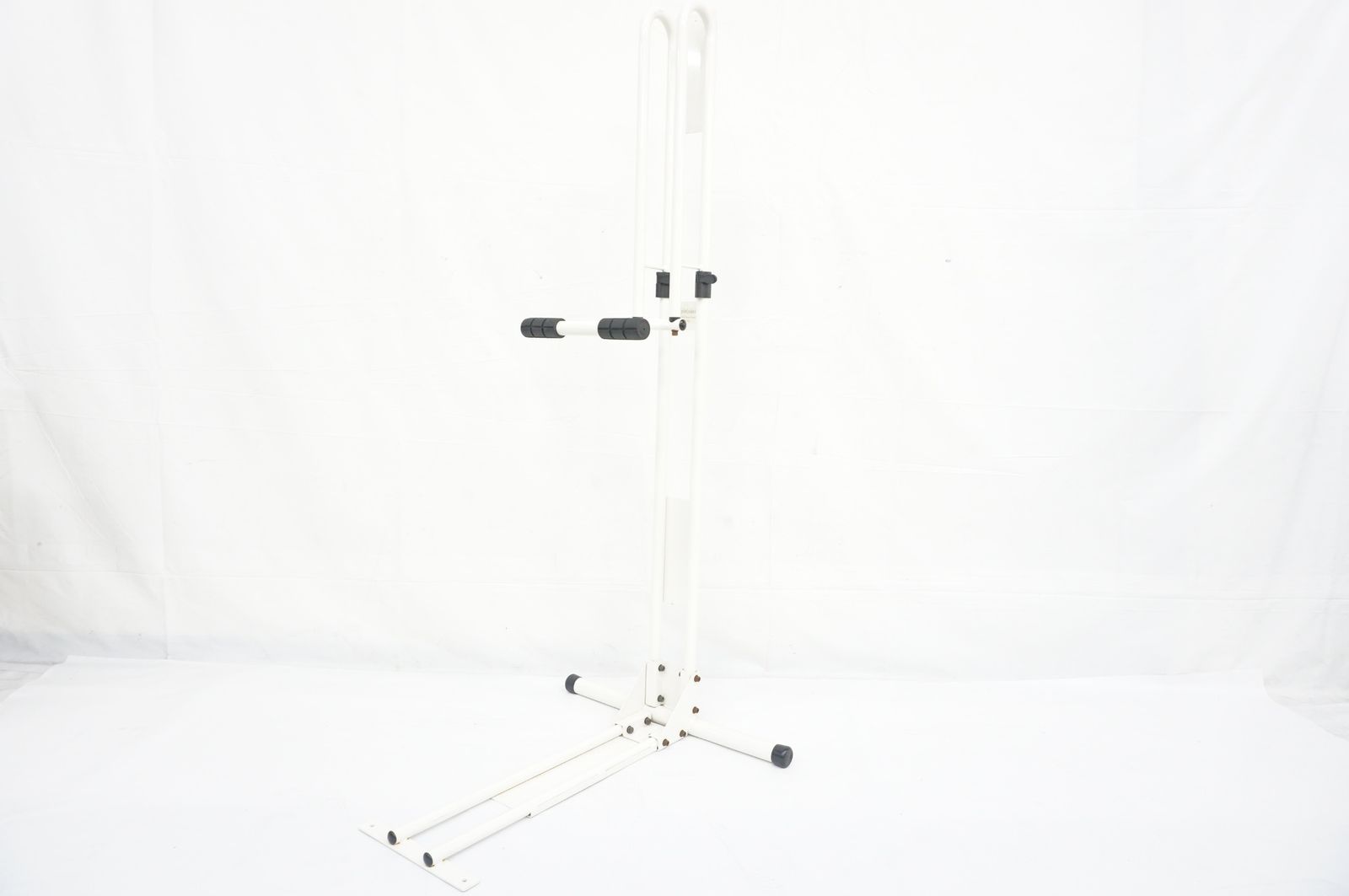 CYCLE LOCKER 「サイクル ロッカー」 CS-650 ディスプレイスタンド / バイチャリ阪急塚口店