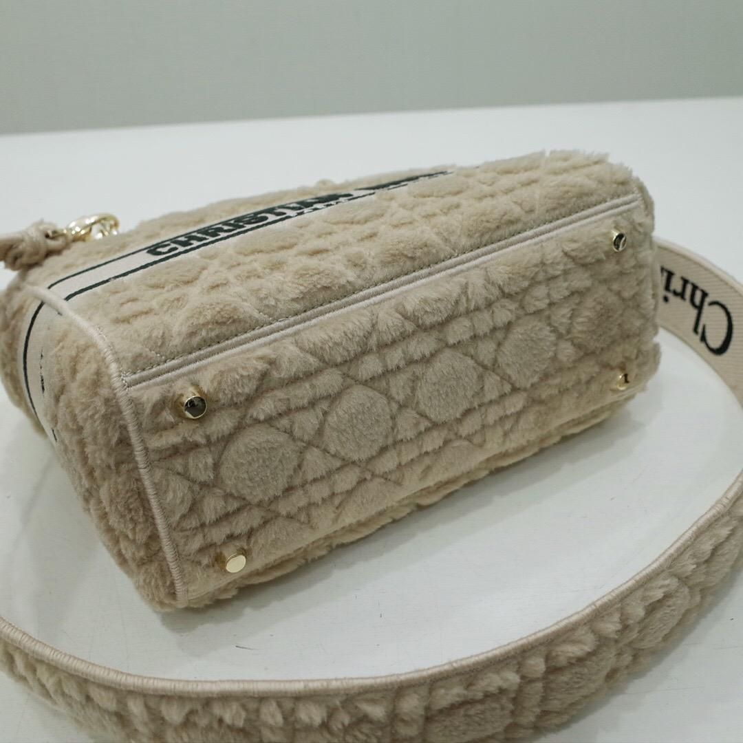 ディオール Dior 新作 レディディオール トートバッグ