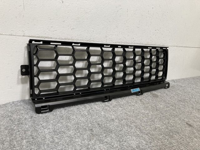 新品!ジープ レネゲード BU13 純正 前期 フロント グリル/ラジエーター