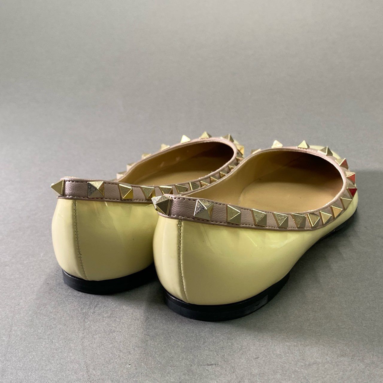 VALENTINO ヴァレンティノガラヴァーニ　パンプス　パンサー 7d16 VALENTINO GARAVANI ヴァレンティノ ガラヴァーニ ロック