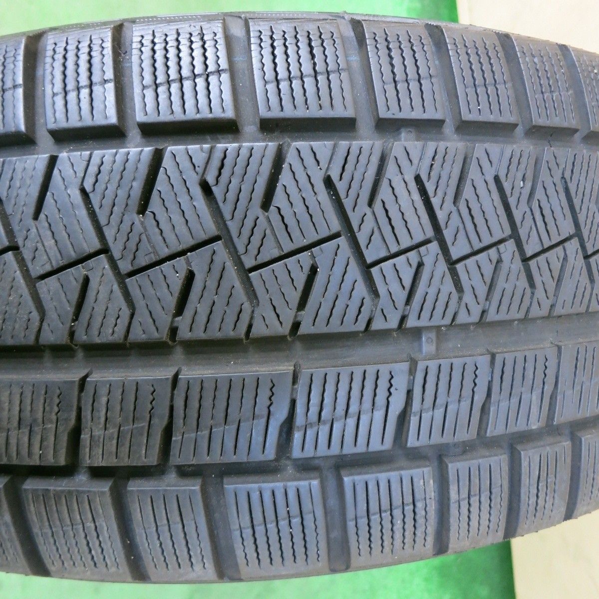 アイスアシンメトリコ