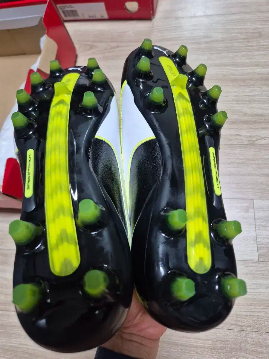 プーマ エボタッチ