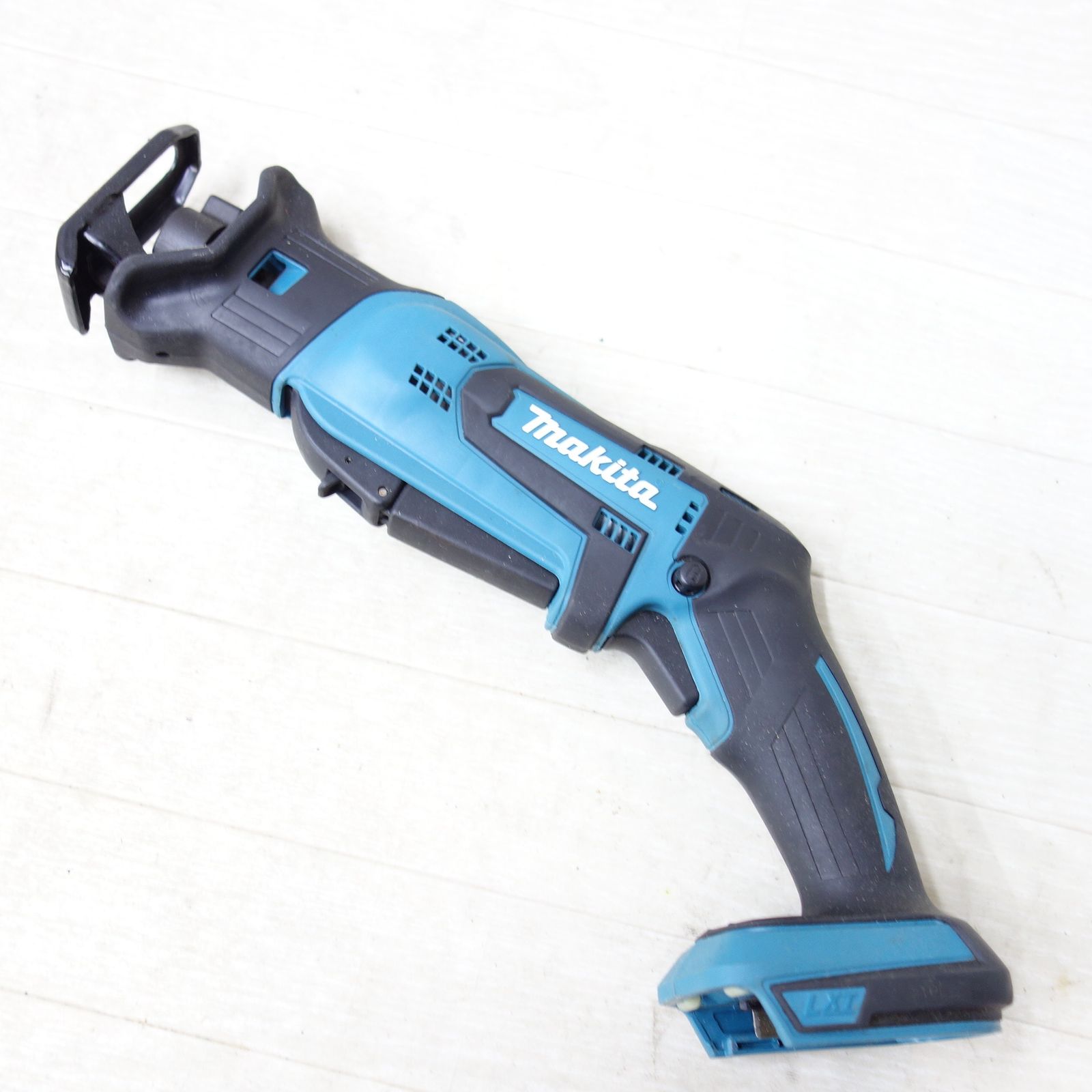 送料無料] キレイ◇makita マキタ 充電式レシプロソー JR184DT 18V 