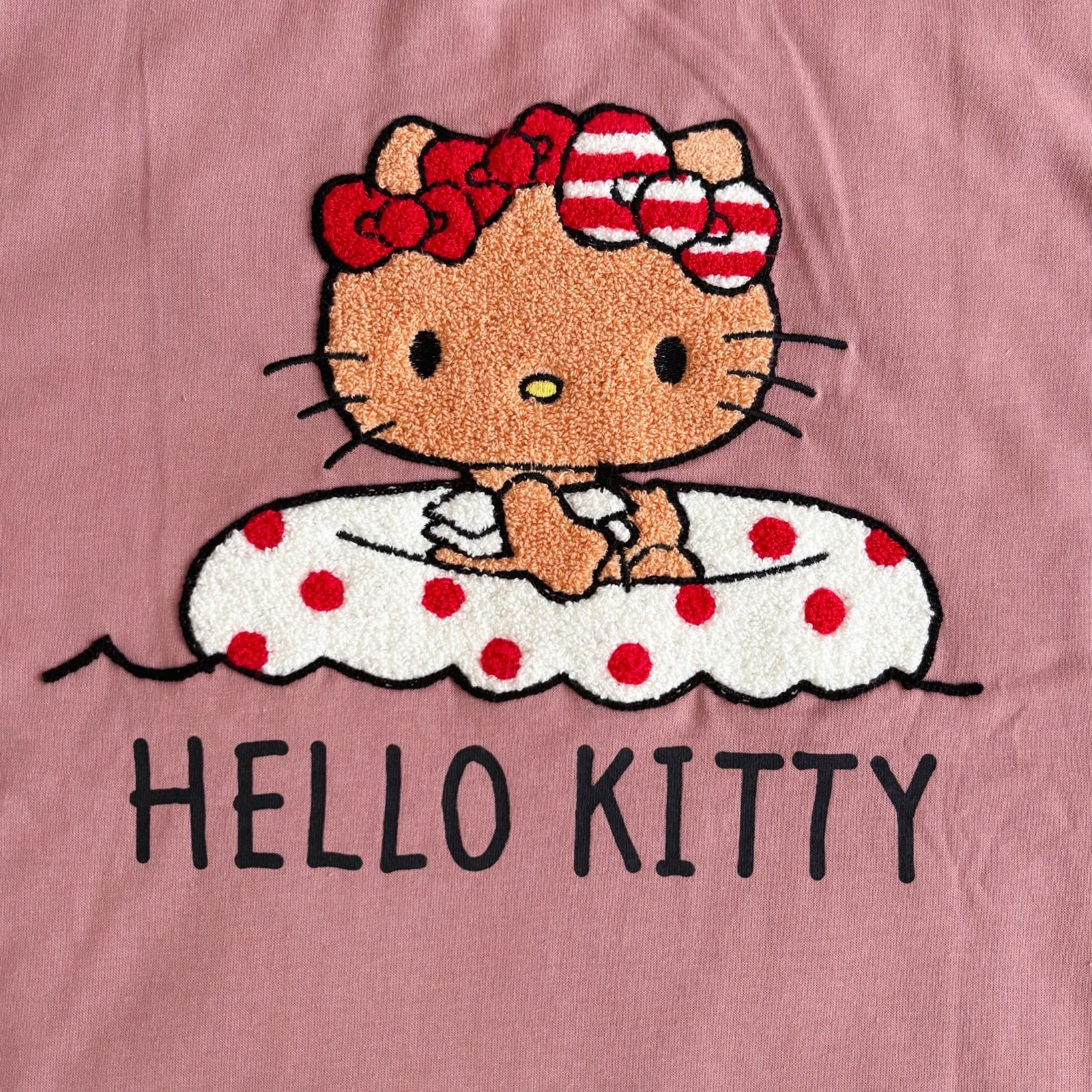 283.新品タグ付き♡大人気♡ 日焼けキティ Tシャツ サガラ刺繍 M