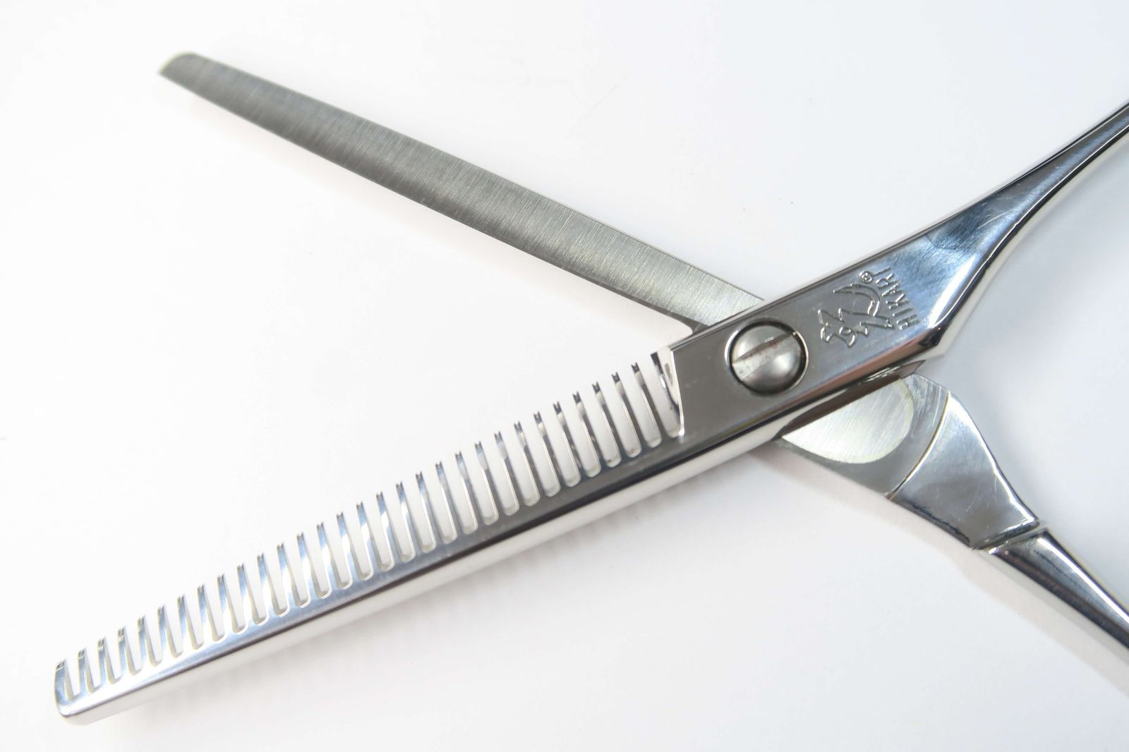 セニング 美容師