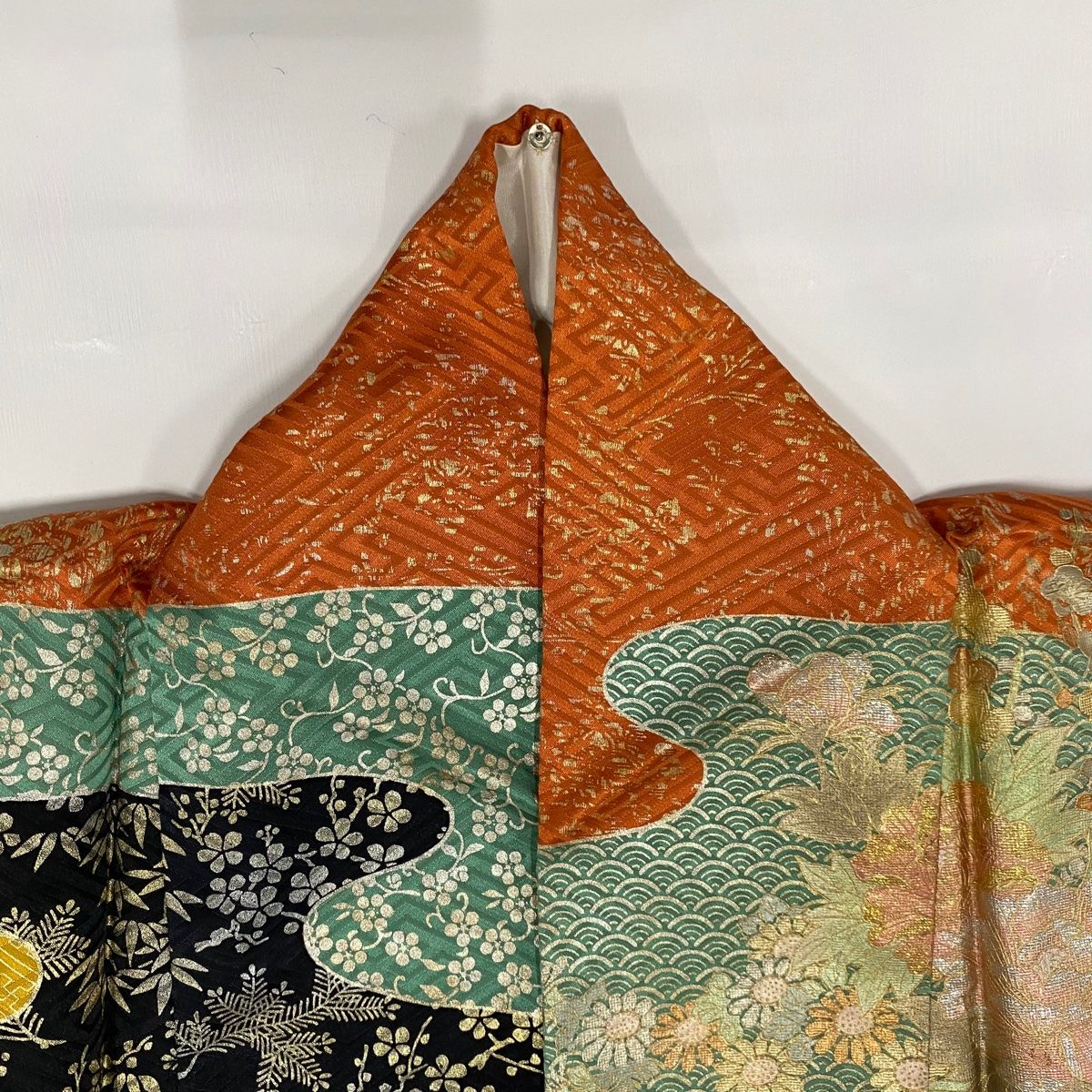 振袖 身長159-174cm 濃茶 正絹 振袖 身丈170.5cm 裄丈68cm L 袷 牡丹 蝶 銀通し 金彩 赤 正絹
