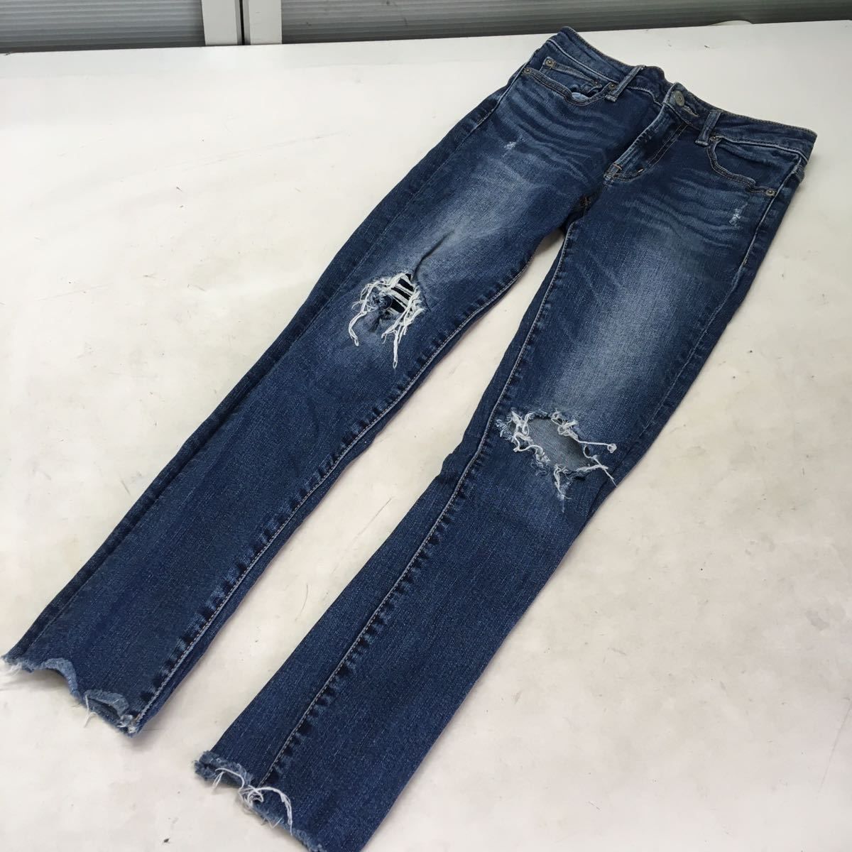 送料無料☆AZUL by moussy アズールバイマウジー☆ダメージデニム 
