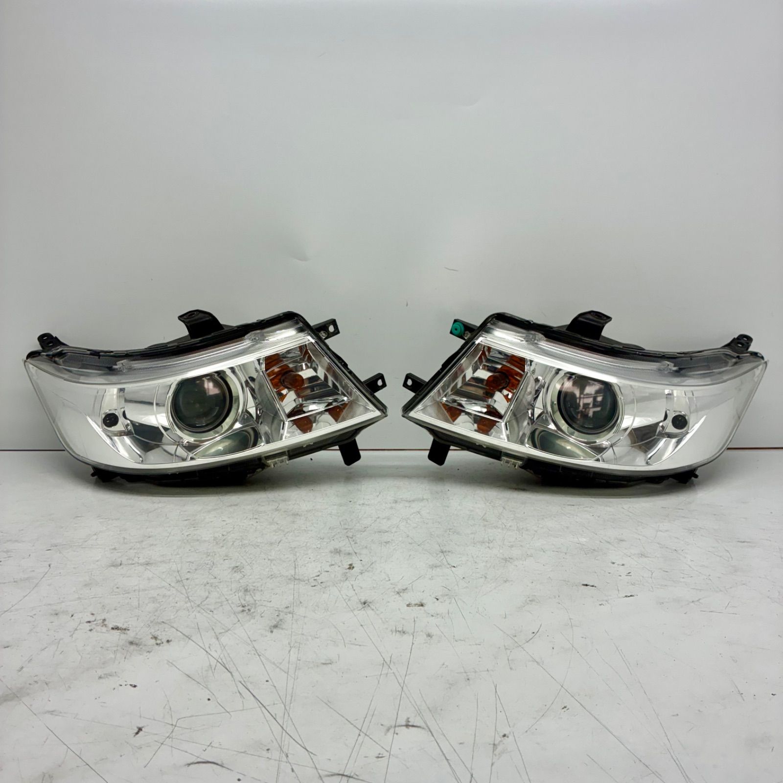 コーティング済 スズキ MH23S ワゴンR スティングレー ヘッドライト ランプ レンズ 左右セット LR HID レベ付 koito 100-59191 P70642