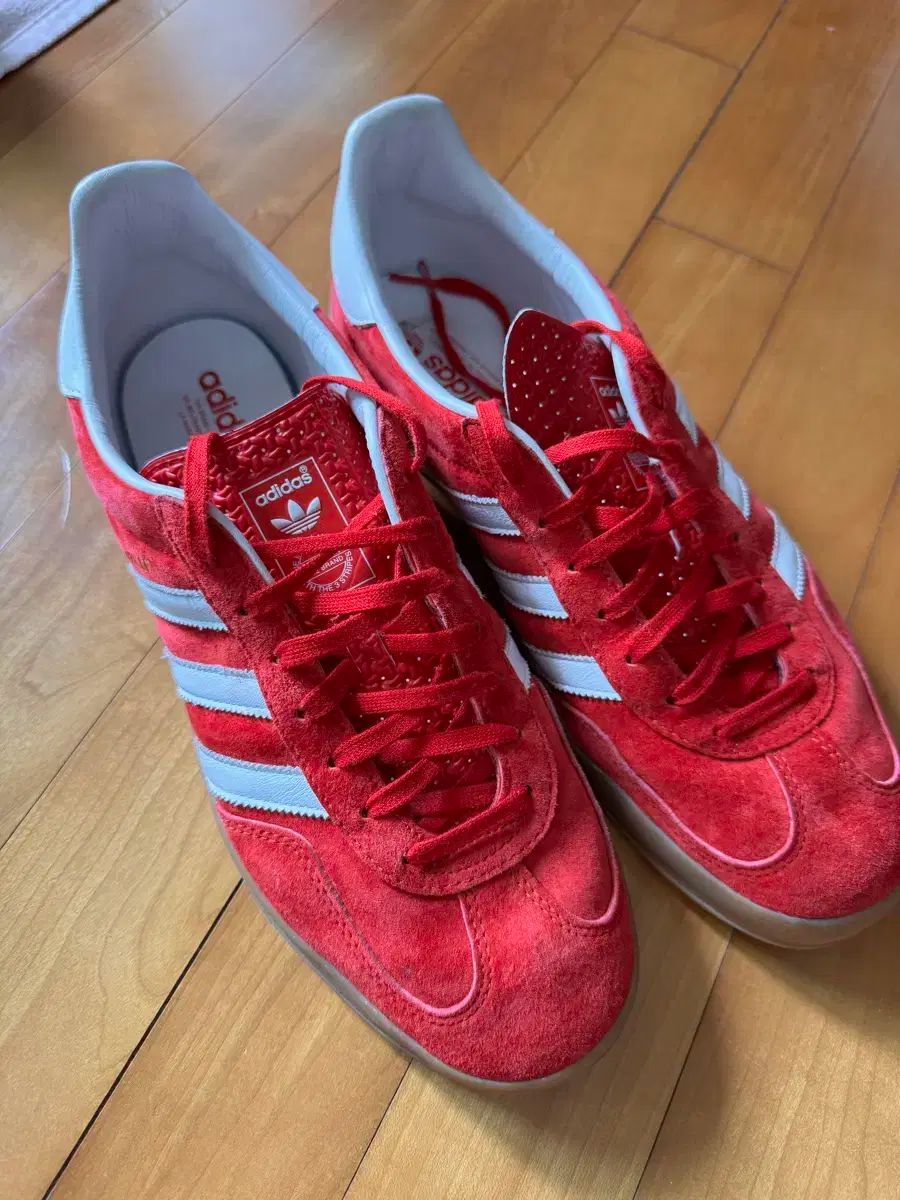 adidas アディダス ガゼル インドア スカーレット 300
