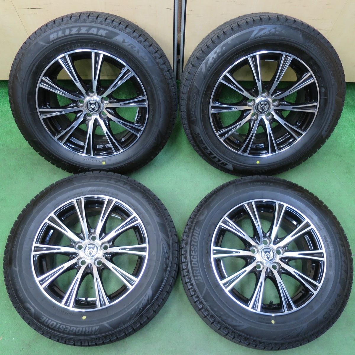 プリウス 195/65R15 スタッドレス | トーヨー トランパス TX 