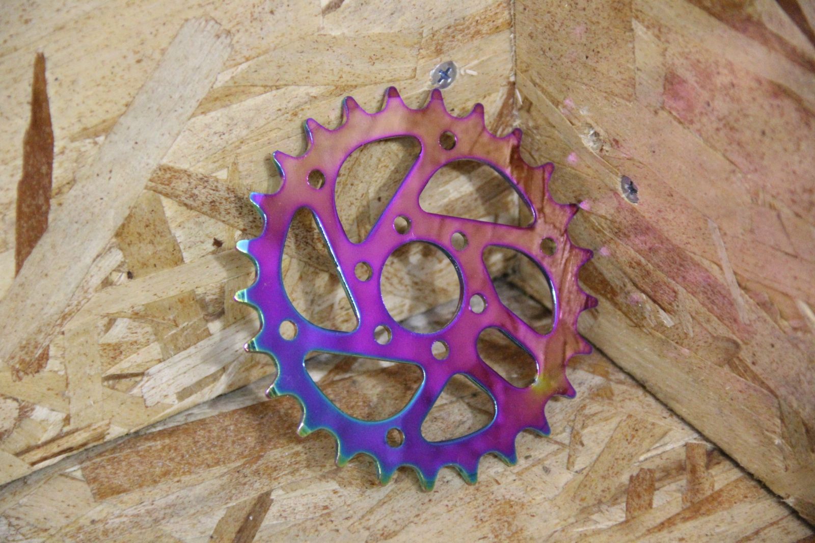 自転車BMX スプロケット KHE BIKES MVP 25T OILSLICK