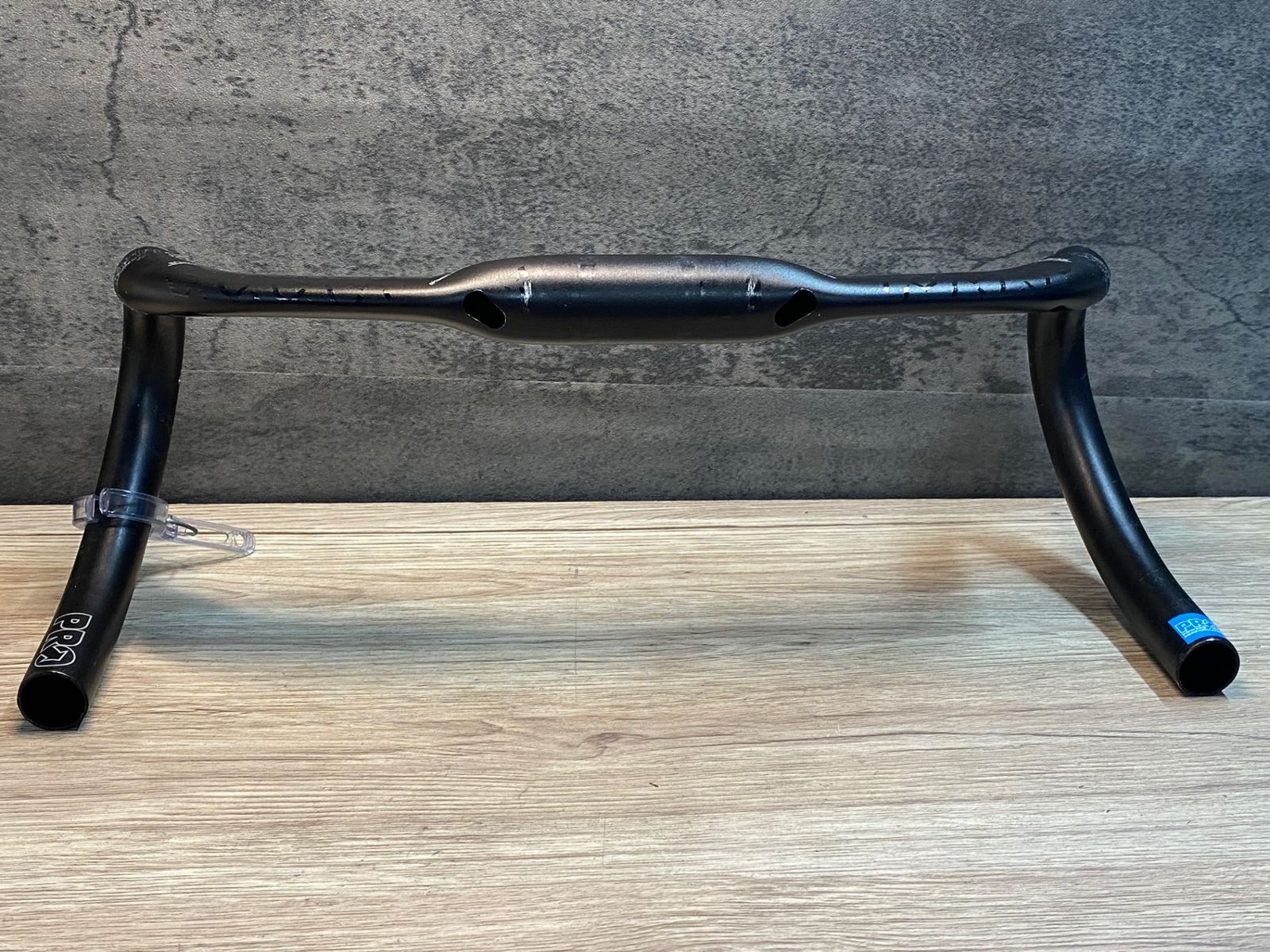 JH139 シマノ プロ SHIMANO PRO VIBE エアロパシュート ドロップハンドル ブラケット360mm Φ31.8