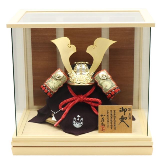 五月人形 ケース入兜 加藤鞆美作 三分の一 幻 源義経 USB照明付き 2025-yb045 幅41cm ケース飾り 端午の節句 節句 お祝い インテリア
