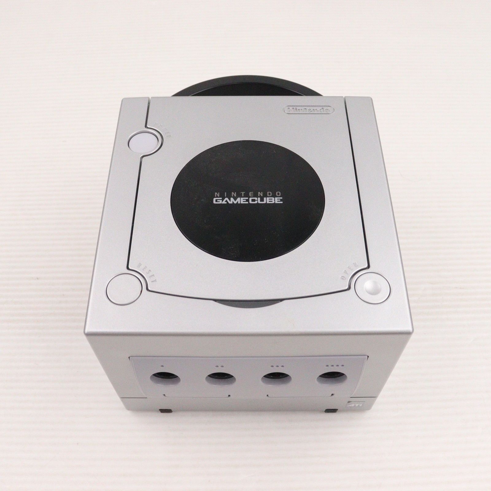 本体) NINTENDO GAMECUBE(ニンテンドーゲームキューブ) シルバー