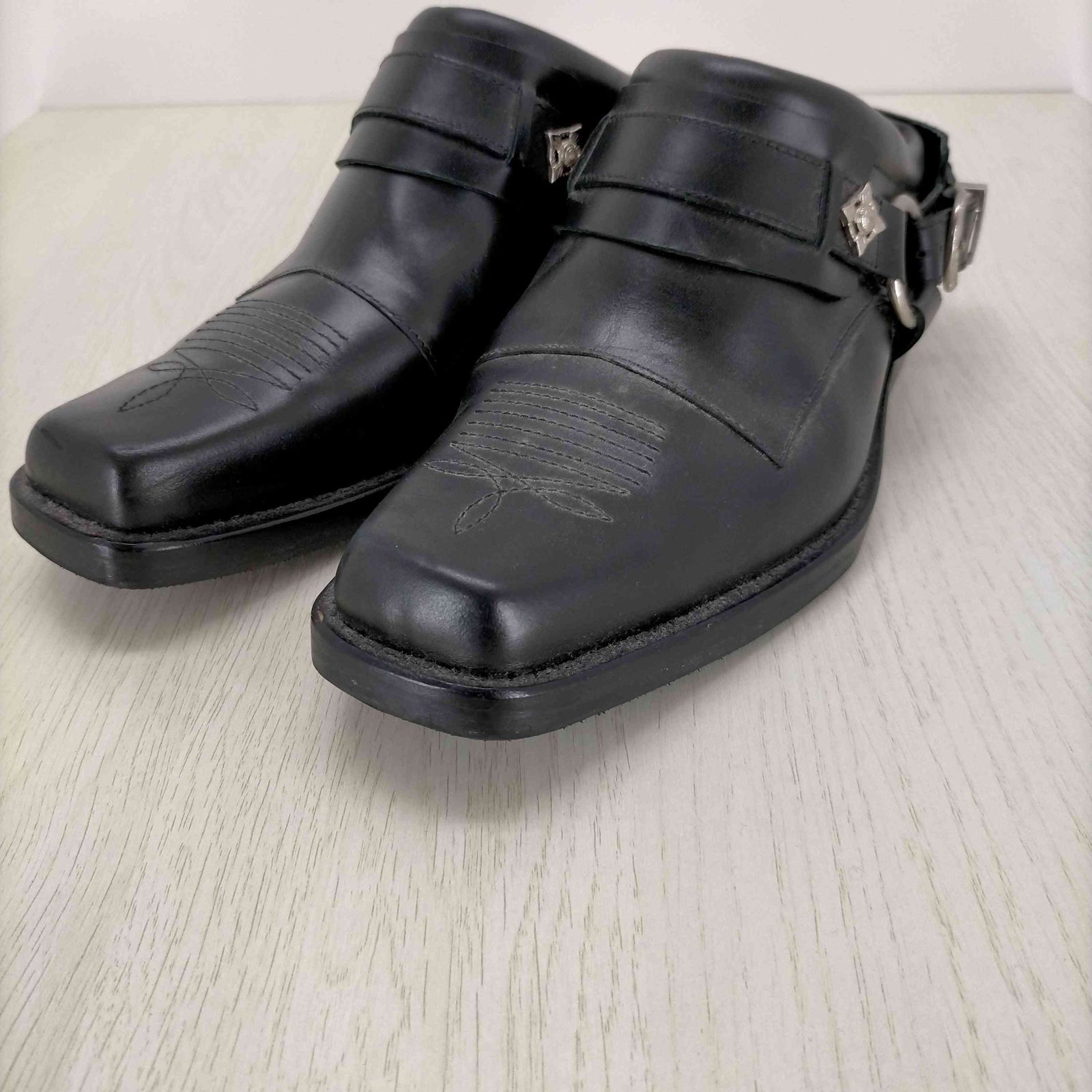 トーガビリリース TOGA VIRILIS 22AW WESTERN MULE メンズ 42 - メルカリ