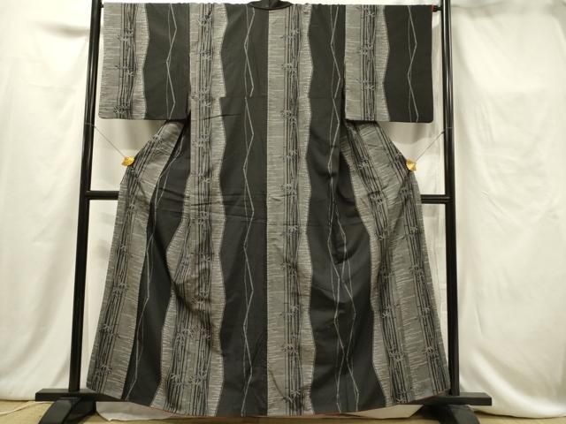 平和屋着物□上質な紬 笹竹文 黒地 正絹 逸品 DAAU4926qp - メルカリ