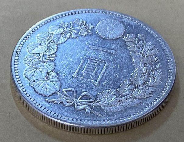 明治16年　大型一圓銀貨　プルーフ？　荘印 明治16年 大型一圓銀貨 プルーフ？ 荘印 コレクション