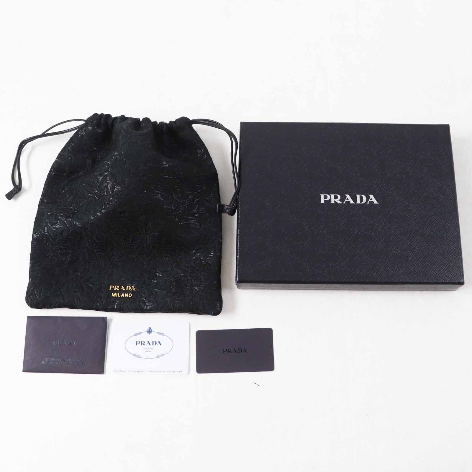 PRADA プラダ ポーチ 黒 極美品