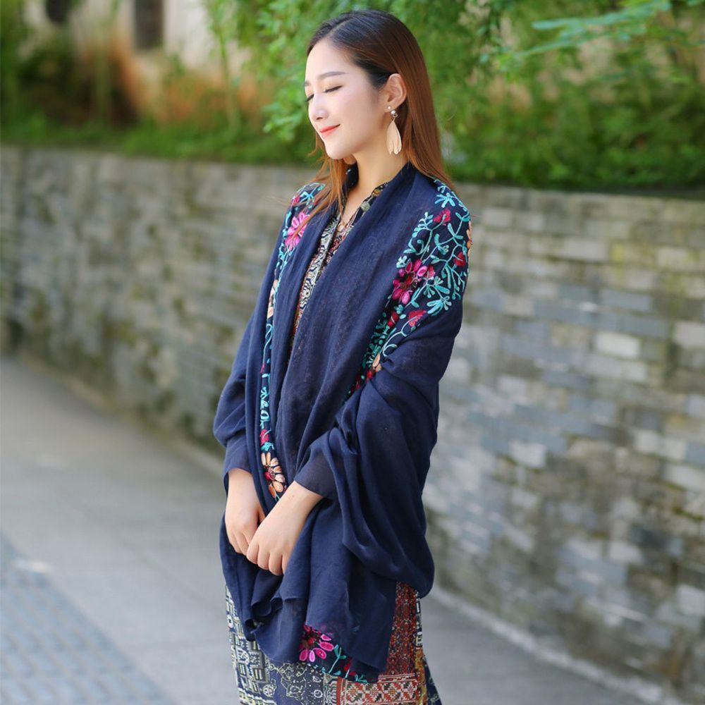 お花さ刺繍ストール 刺繍のお花付き コットンストール 若草 ストール デイジー刺繍