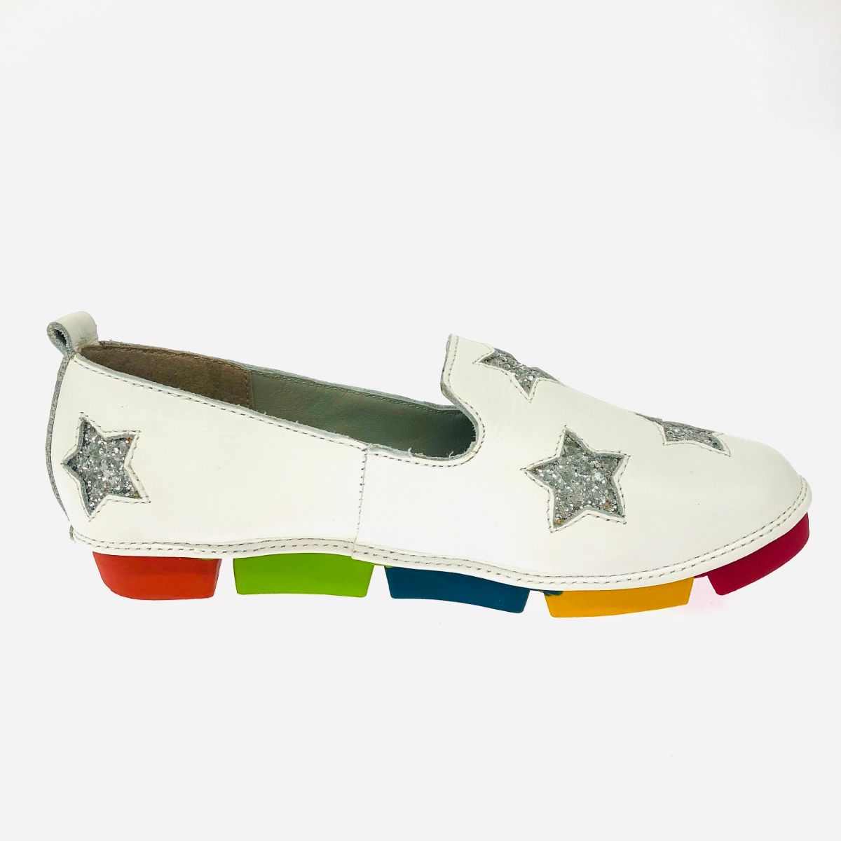 新品　カリシモアルテ　モカシンシューズ　カジュアルシューズ　23.5 新品 カリシモアルテ モカシンシューズ カジュアルシューズ 23.5