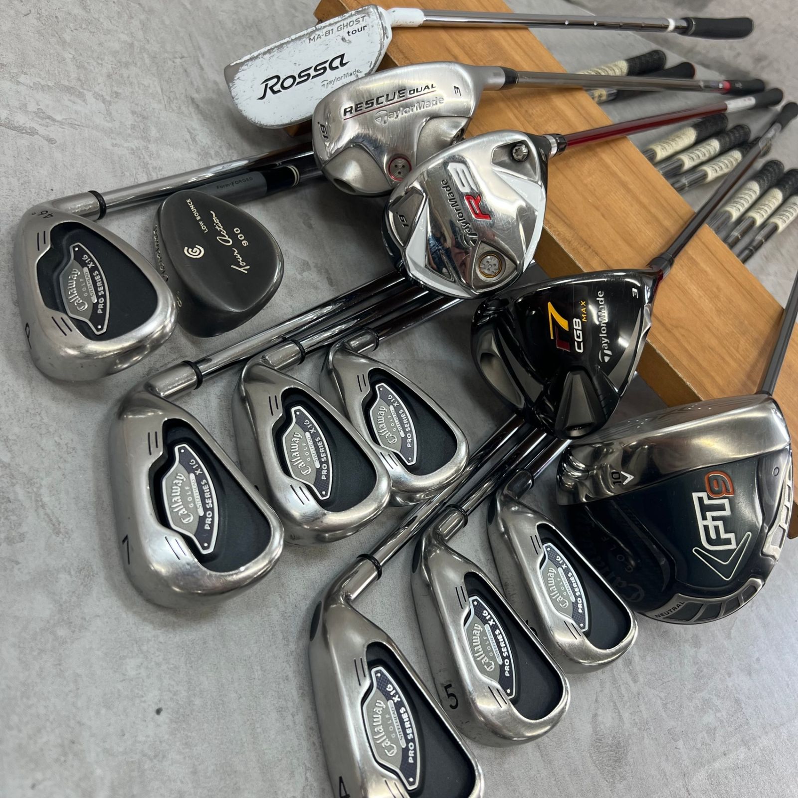 メンズ 右利き用 キャロウェイ 13本 ゴルフセット キャディバッグ付き