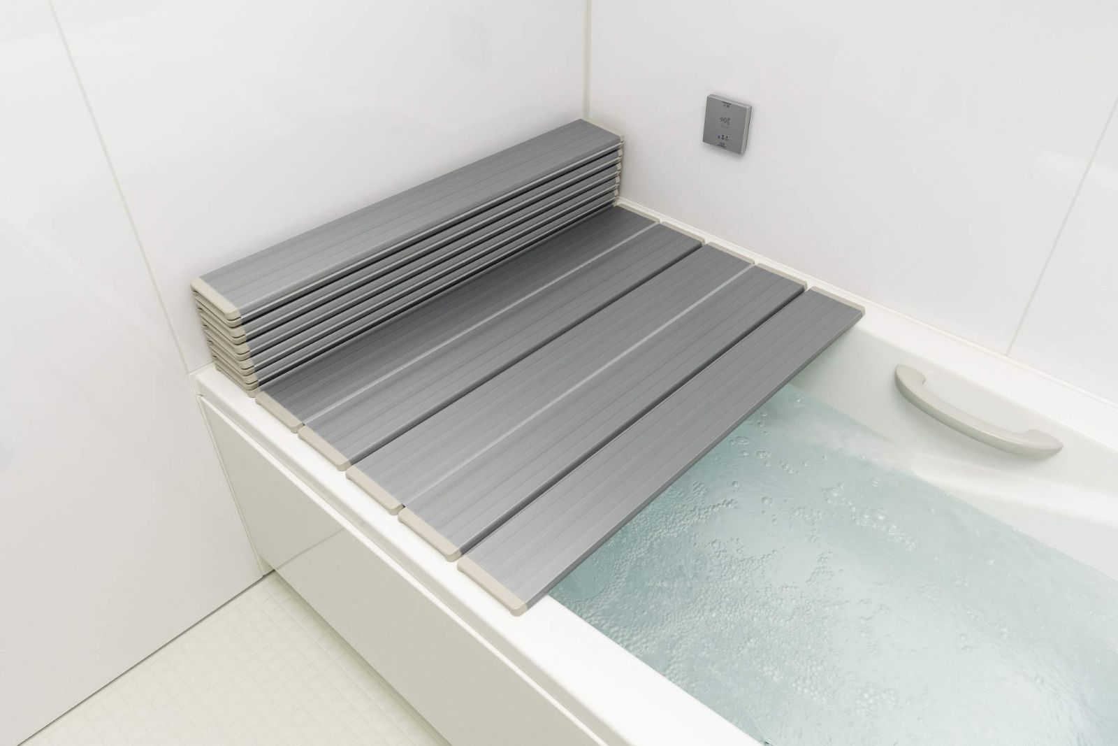 東プレ 折りたたみ 風呂ふた 東プレ 折りたたみ風呂ふた 抗菌Ag＋ メタリックグレー 75×159cm 日本