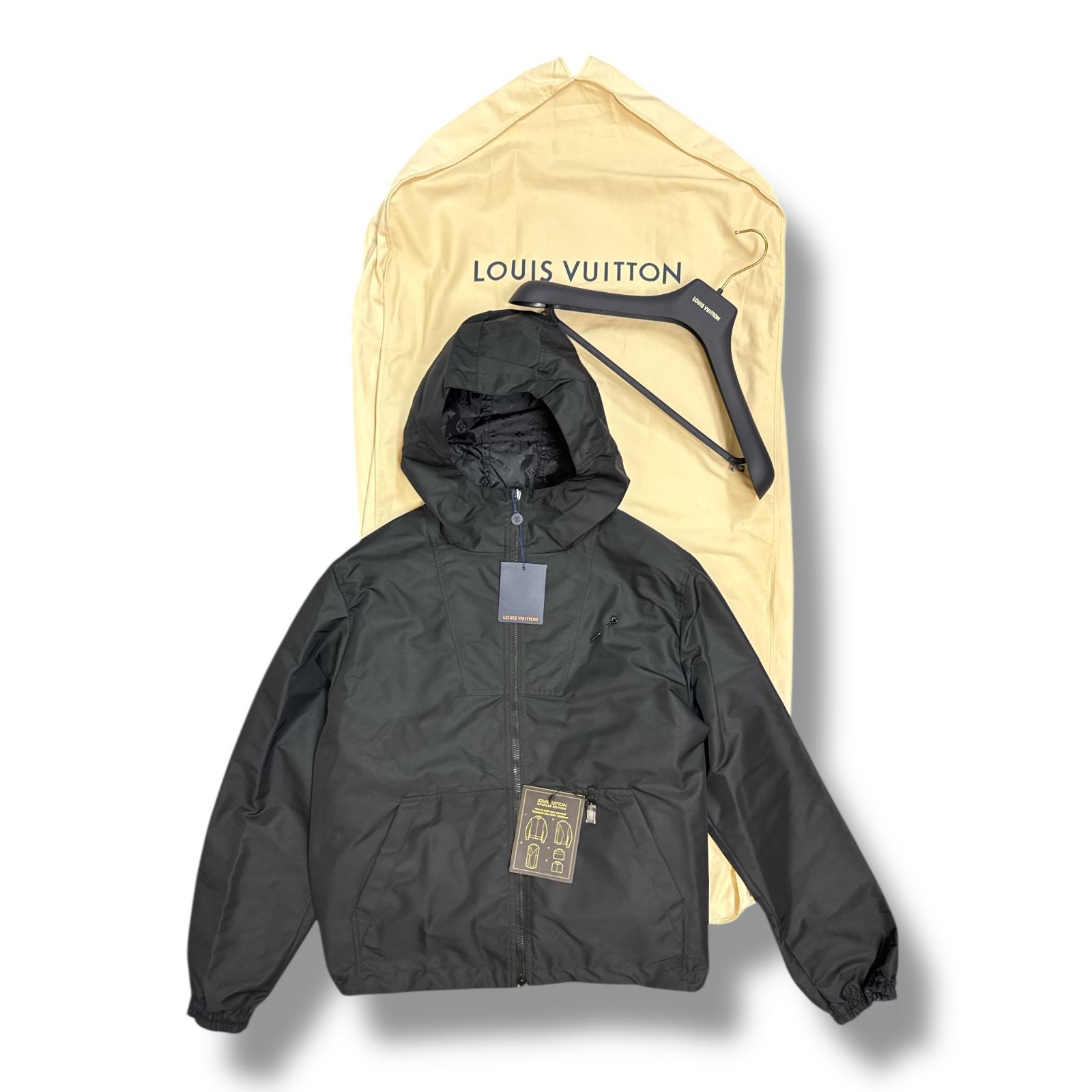 正規 LOUIS VUITTON 22AW モノグラムリバーシブルウインドブレーカー ナイロンジャケット ブルゾン パーカー フーディー ルイヴィトン HLB46W ブラック 56 92294A5