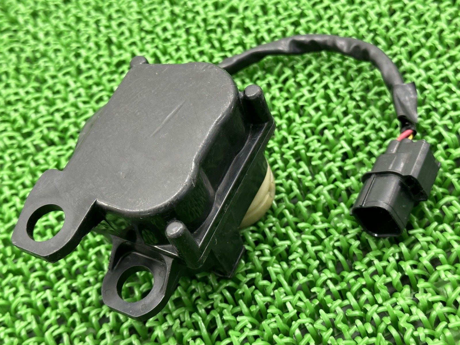 ハイパーモタード950 排気バルブモーター