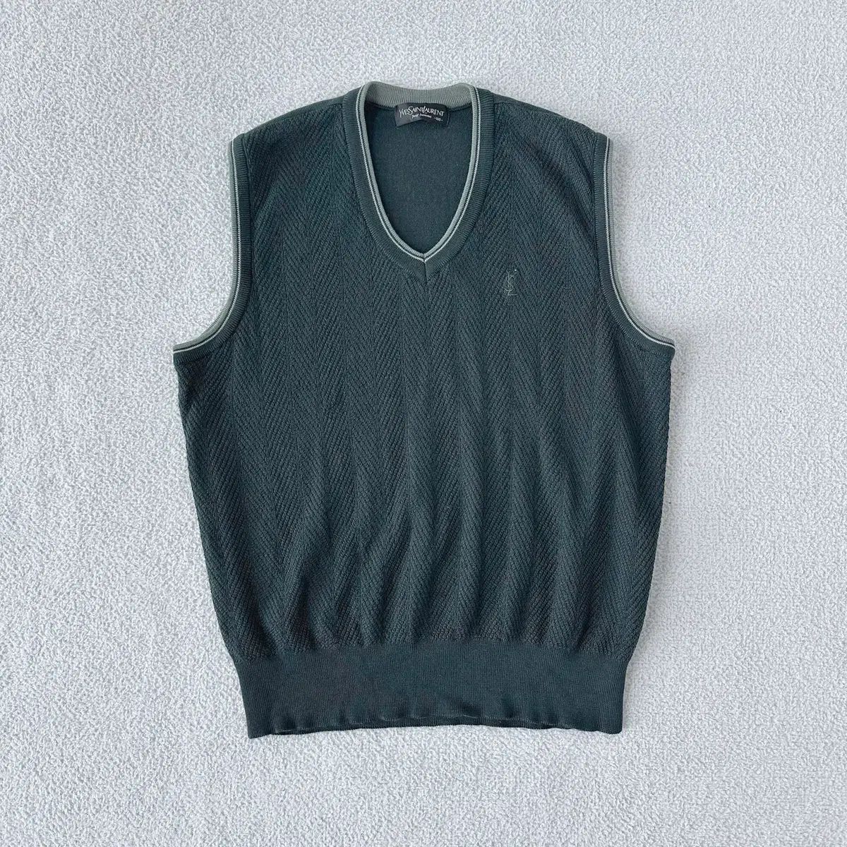 【Yves Saint Laurent】 (L) イヴサンローラン ニットベスト YvesSaintLaurent YVES SAINT LAURENT(イヴ・サンローラン