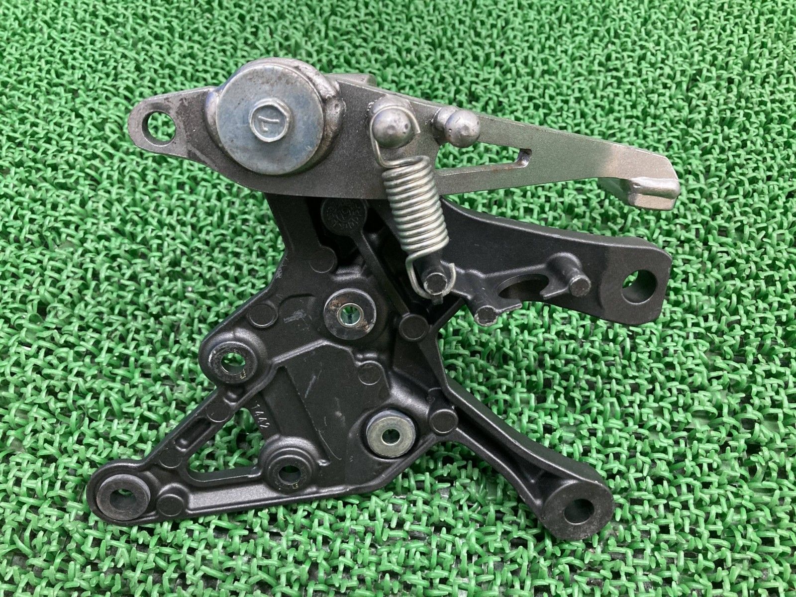 Z900 ステップ 右 1442 カワサキ 純正 バイク 部品 ZR900B ペグ ブレーキペダル 曲がり無し 品薄 車検 Genuine Av WWW_OLIVIERBERNSTEIN_COM
