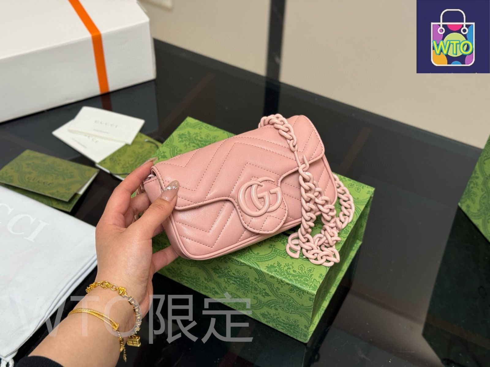 今日特価】Gucci グッチ GG マーモント シリーズ 羊革のマカロン