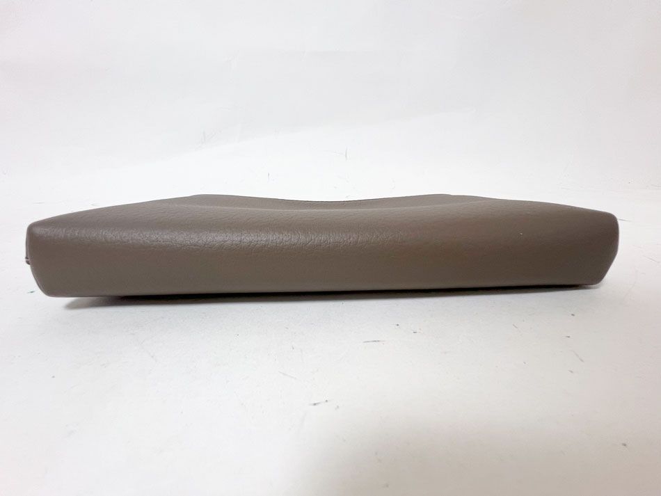 Cartier カルティエ マスト ドゥ ポーチ SM グレー カーフスキン  