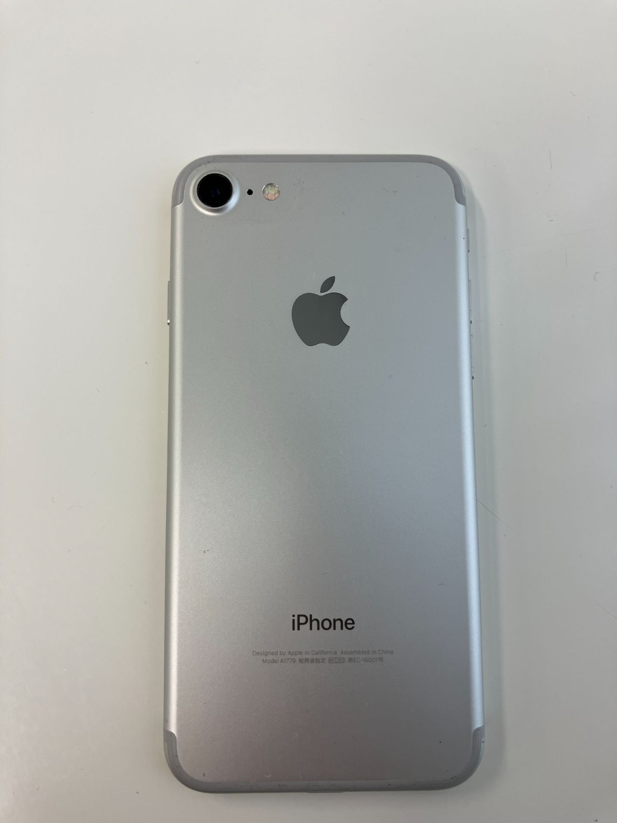 UNISEX S/M ジャンク Apple iPhone7 32GB シルバー au