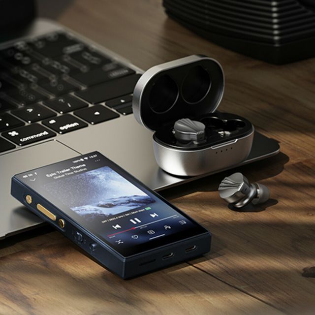 た*お様 FiiO M21 ブルー 海外購入 美品　デジタルオーディオプレーヤー た*お様 FiiO M21 ブルー 海外購入 美品 デジタルオーディオ