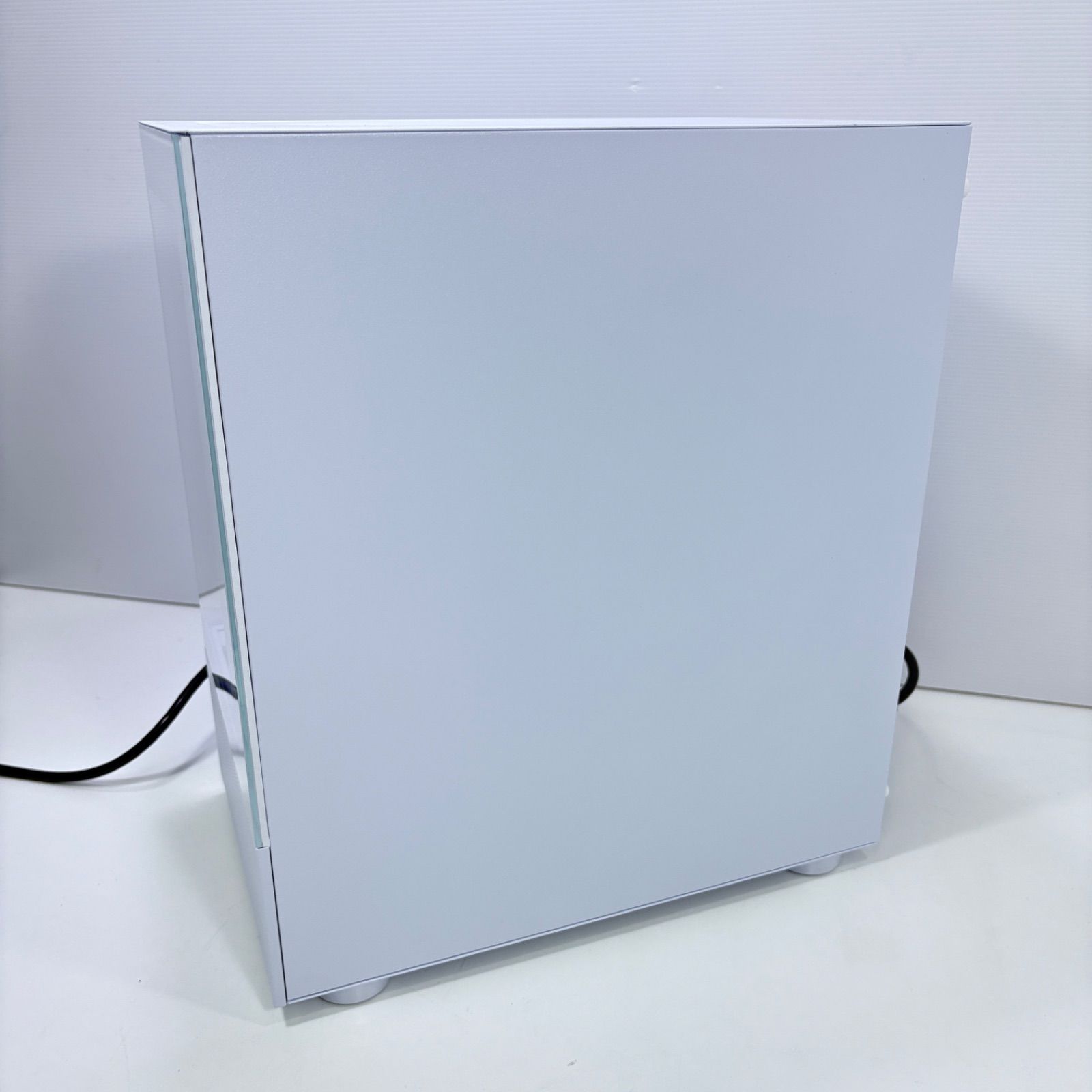 自作ゲーミングPC i7 10700 RTX3070 新品のピラーレスケース使用 自作ゲーミングPC i7 10700K RTX3070 新品ピラーレスケース