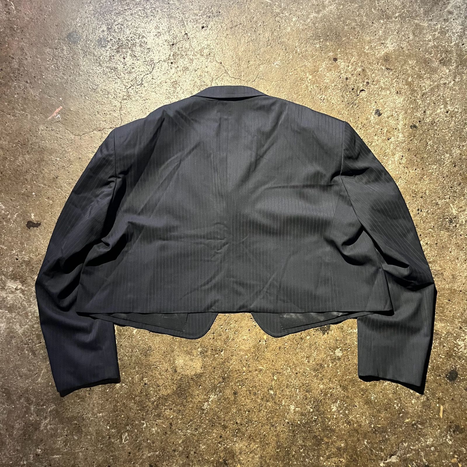 BODYSONG. 25ss ITALIAN-MADE LUXURY FABRIC CROPPED JACKET ボディ