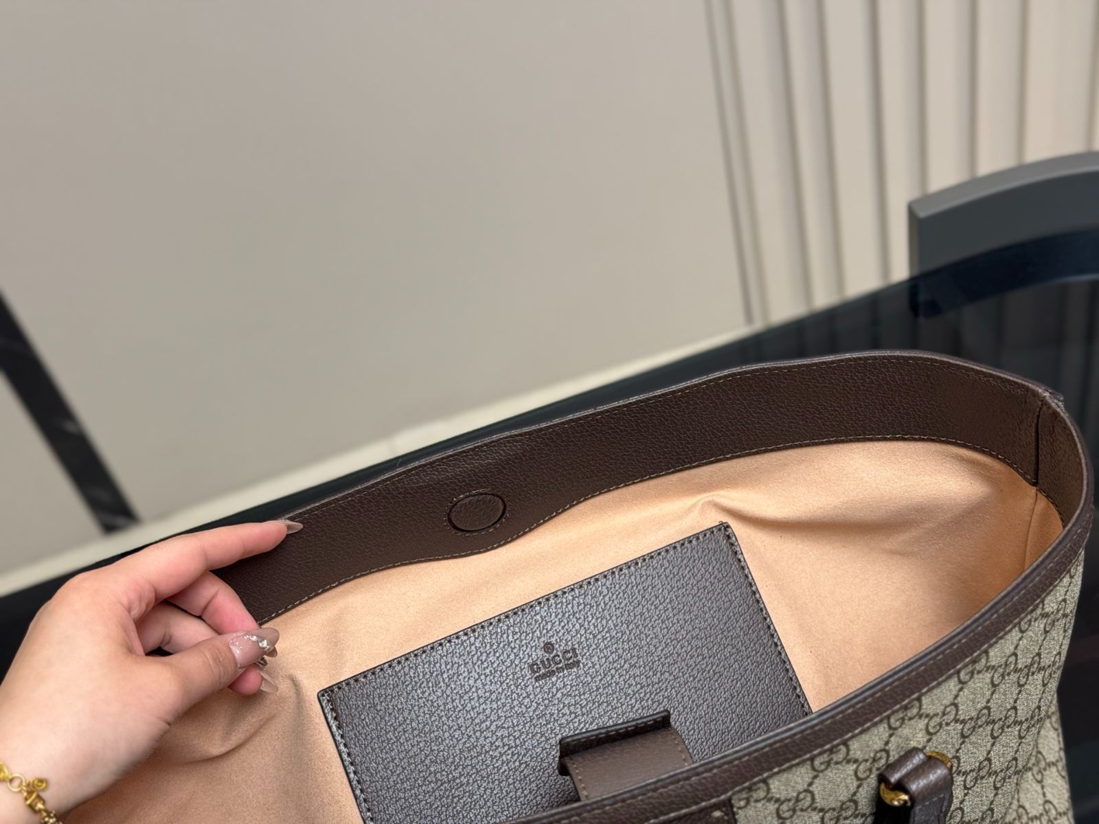 【セールス特価期間中】GUCCI グッチ　ハンドバッグ 今日特価】Gucci ショッピングバッグ（グッチ ショッピング
