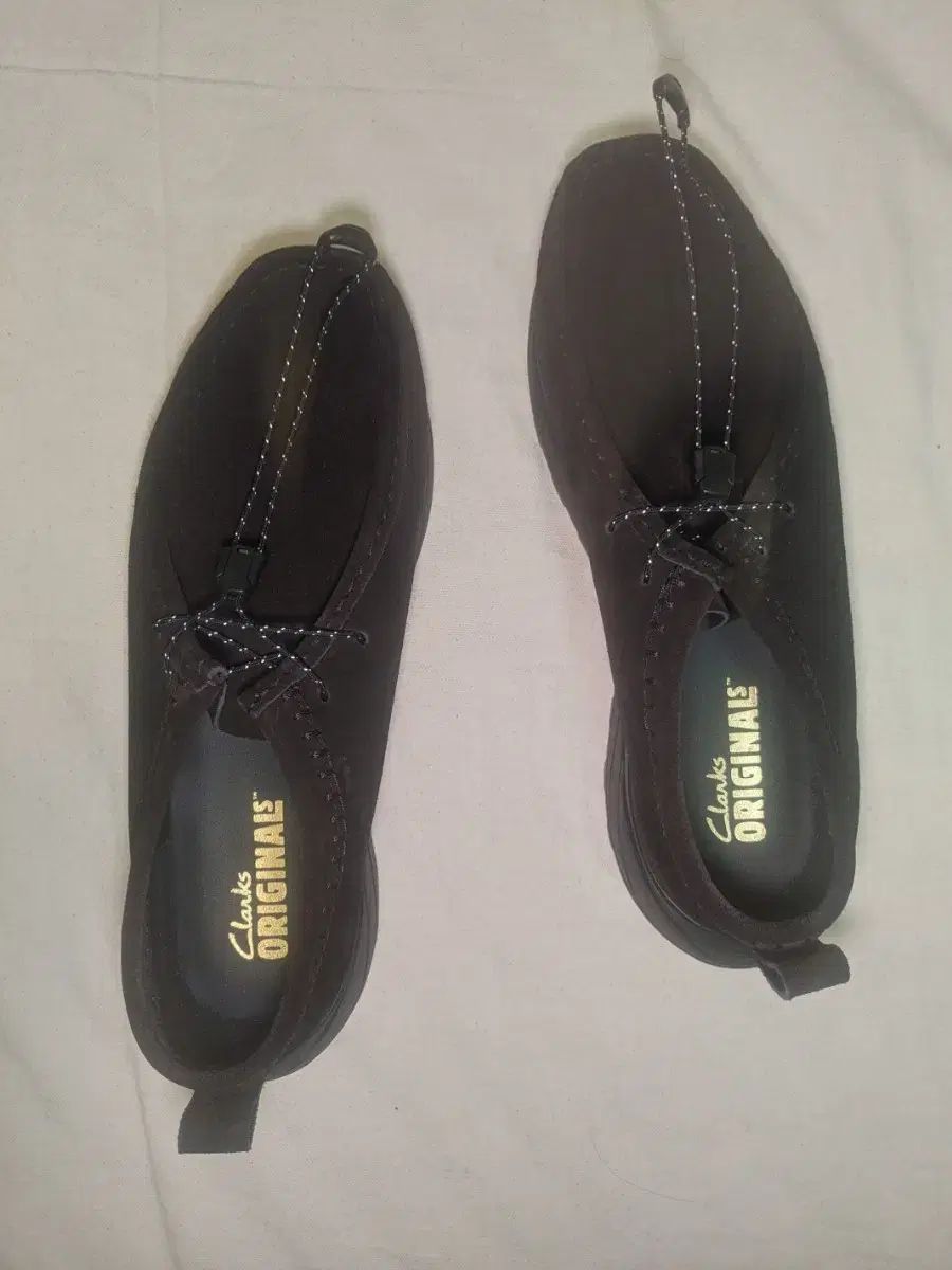 Clarks(クラークス) ワラビー ワラ エデン に WALLA EDEN LO 285