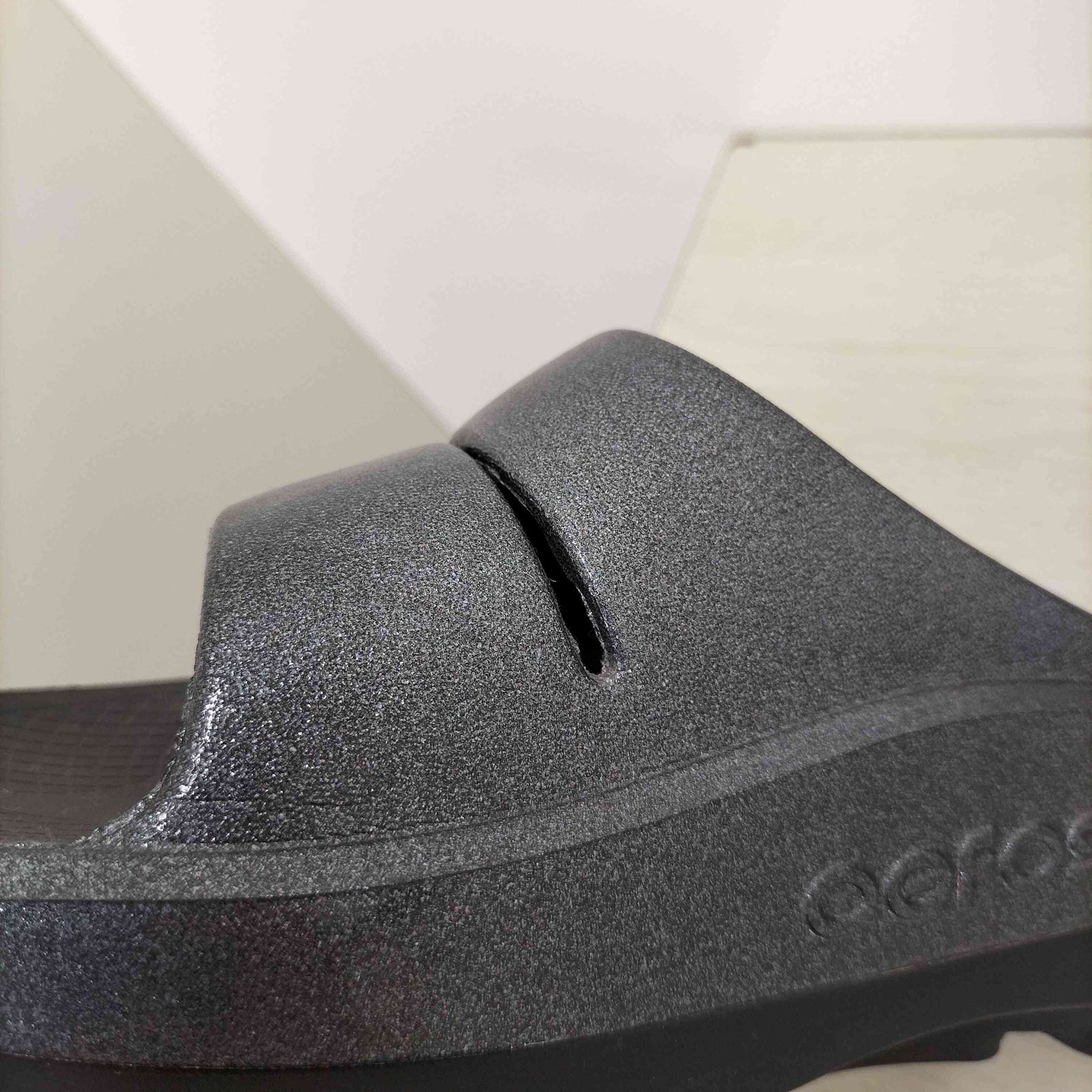 ウーフォス oofos OOmega OOahh Luxe - Black Sparkle レディース 39 